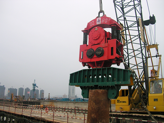 中港二航杭州錢(qián)江新城鋼管樁施工